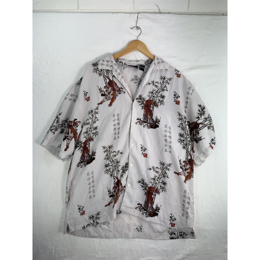 JET Shirt Mens Large White Tiger Bamboo Print‎ Button Up Short Sleeve Asian Art